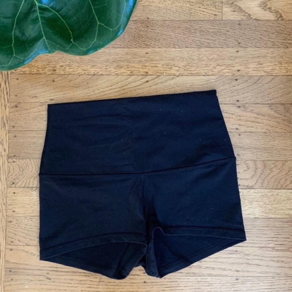 Lululemon high waisted spandex shorts